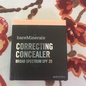 Bareminerals correcting concealer! Light